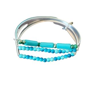 🆕️Stretch to cuff bracelet  with turquoise color beads.